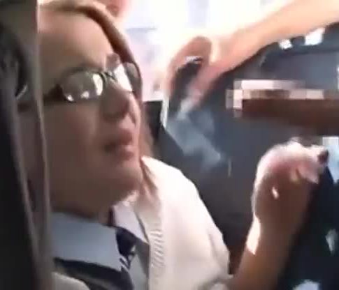 Schoolgirl groped in bus